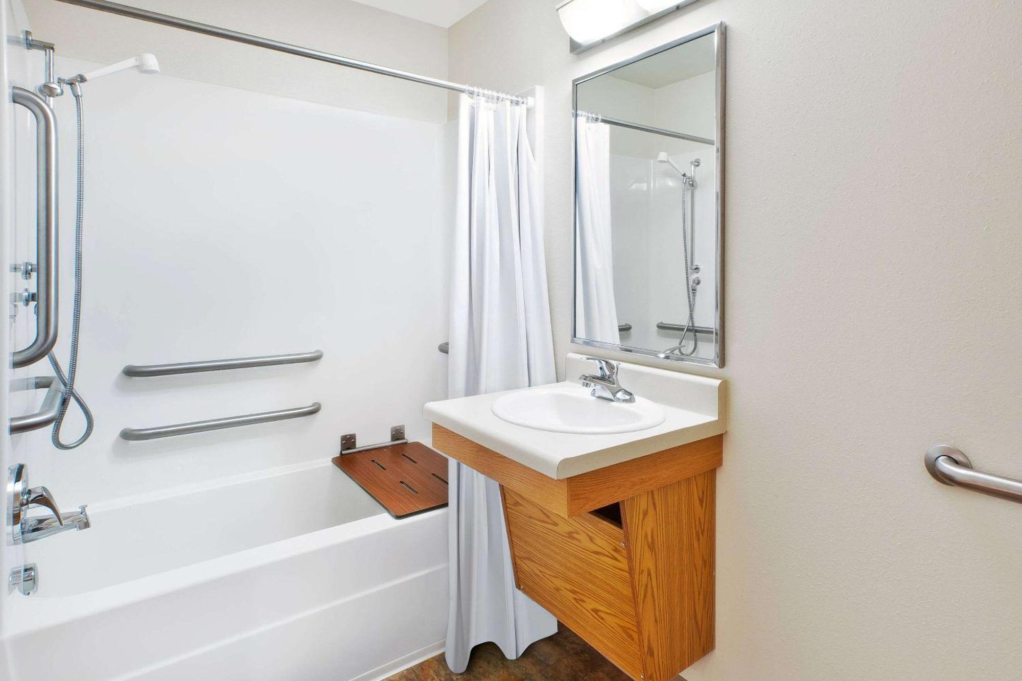 Woodspring Suites St Louis St Charles Saint Charles Экстерьер фото